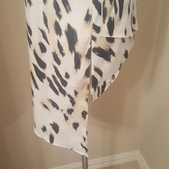 SOLD!!!  CHICO'S Hi-Lo Animal Print Tunic Shirt - Picture 3 of 5